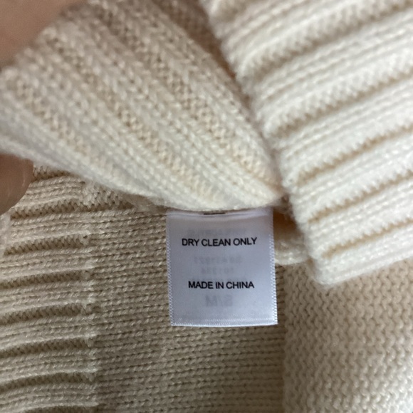 Rumours Cream Mock Turtleneck Sweater - S/M - Picture 6 of 8